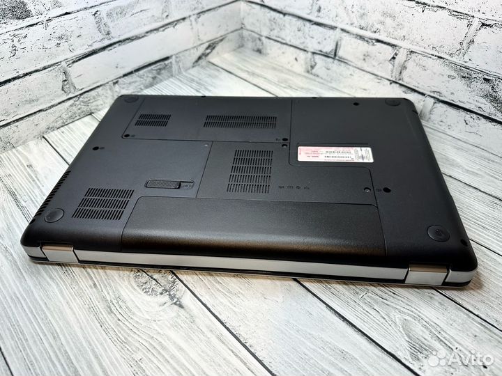 Офисный ноутбук HP 256\8 2 видеокарты