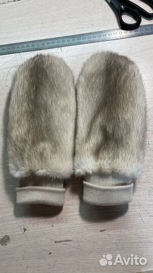 Варежки из норки размер 6