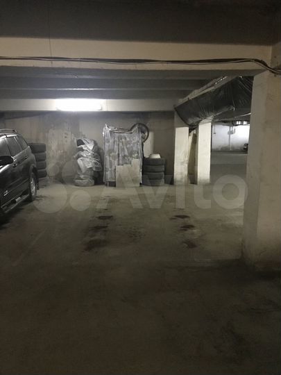 Машиноместо, 18 м²