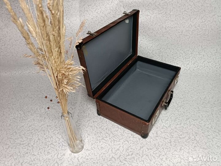 Чемодан СССР ретро фибровый старый коричневый