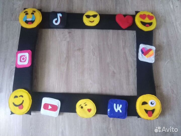 Реквизит и костюмы