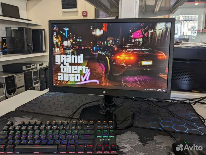 Монитор ЖК 20 дюймов LG DVI/VGA