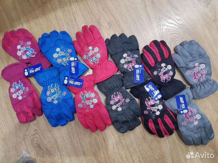 Варежки и перчатки новые