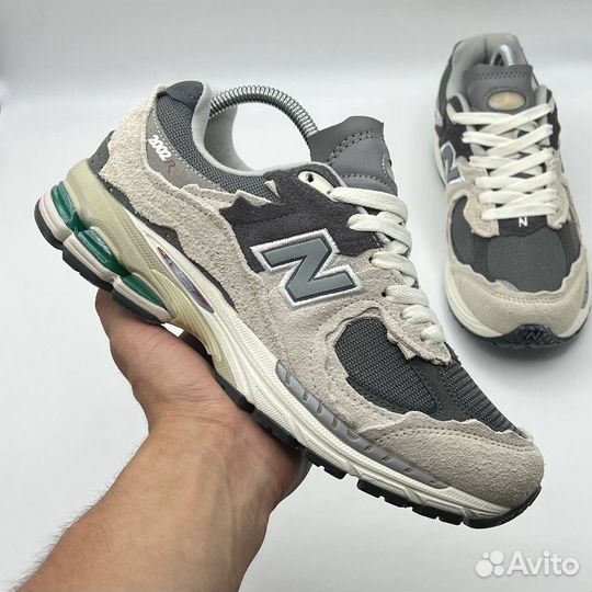 Кроссовки New Balance 2002r