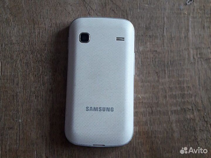 Телефон Samsung
