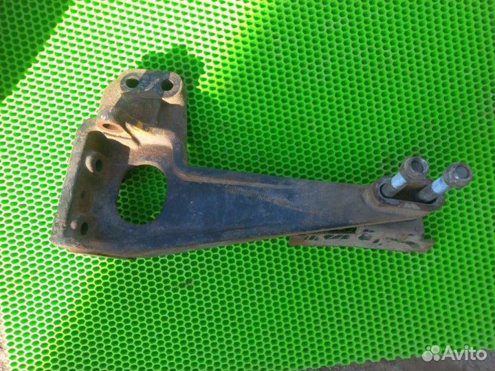 Кронштейн кабины левый Камаз 5490 2018