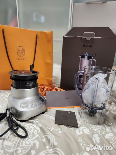Блендер Bork B 501
