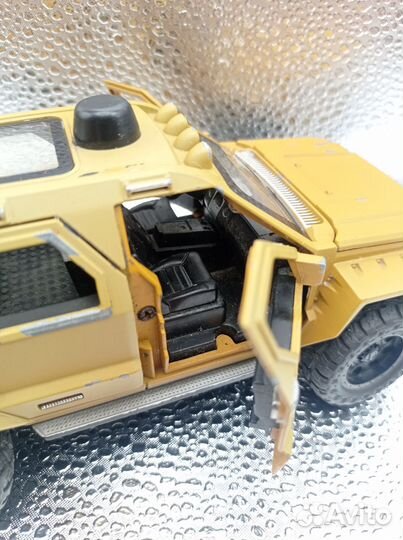 Машинка военная