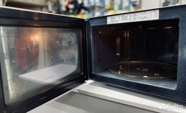 Микроволновая печь Samsung c105afr 3100w