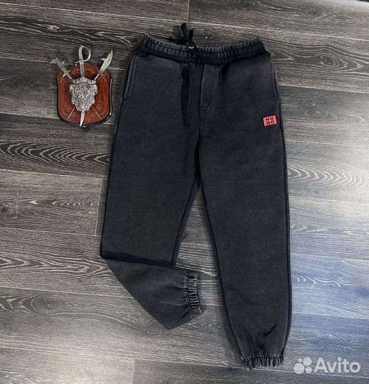 Спортивные штаны