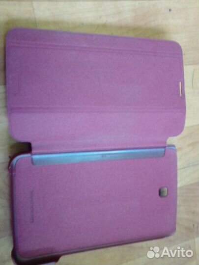 Чехлы для планшетов