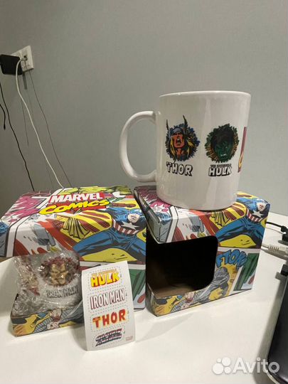 Кружка супергерои Марвел (с наклейками)
