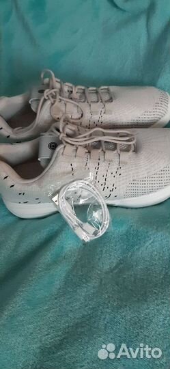 Кроссовки новые текстильные 42 размер