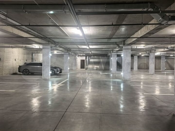 Машиноместо, 13 м²