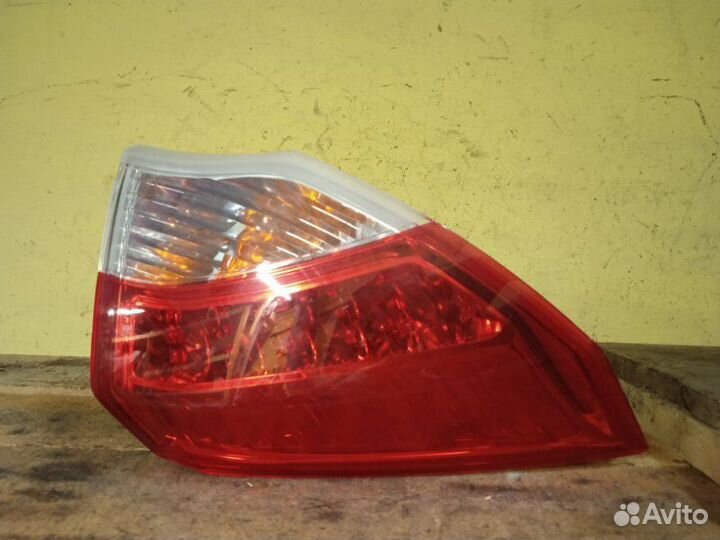 Фонарь лев. Renault Laguna 3