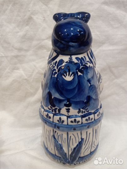 Баба Яга в ступе гжель