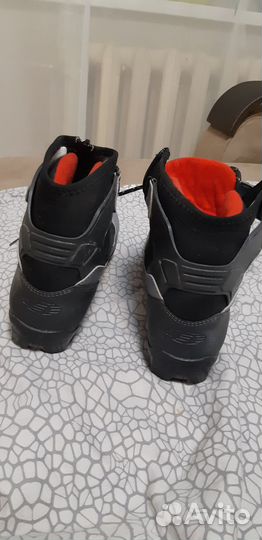 Лыжные ботинки