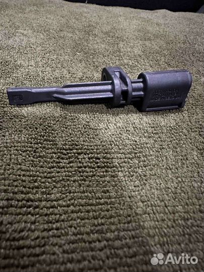 Задний датчик ABS Skoda Octavia