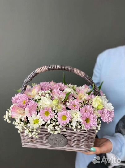 Корзина плетеная из лозы