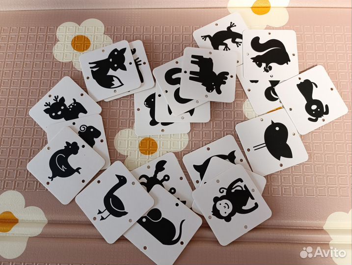 Погремушки новые + Чёрно-белые карточки