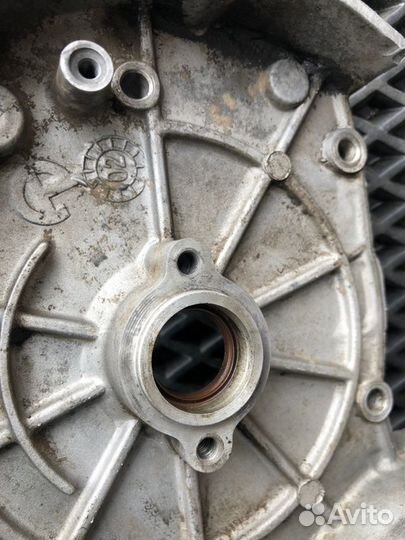 Крышка картера правая 152QMI