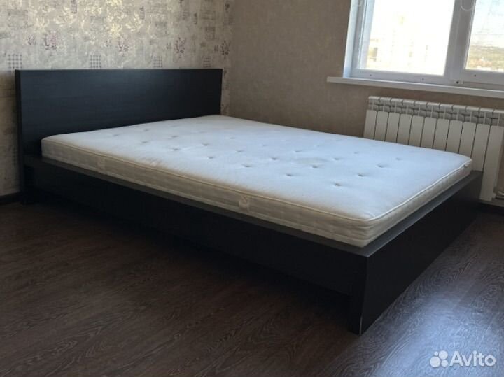 Кровать с матрасом IKEA мальм 160х200