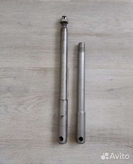 Ось колеса на мотоцикл Урал