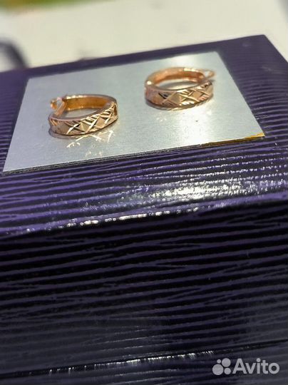 Золотые серьги 585