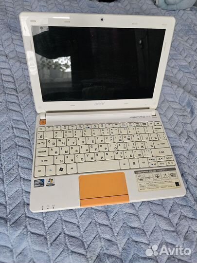 Нетбук acer Aspire one Happy 2