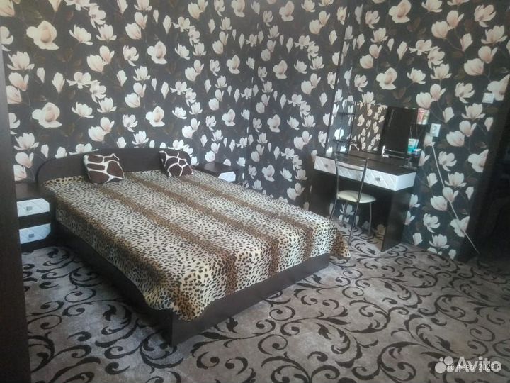 Кровать венге 2-спальная с матрасом