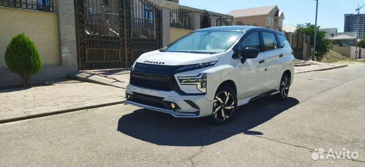 Mitsubishi Xpander 1.5 AT, 2023, 50 км