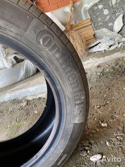 Continental ContiPremiumContact 5 215/55 R55