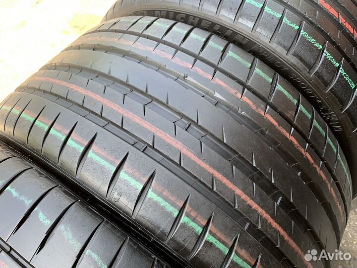 Michelin Pilot Sport 4 S 245/35 R20 и 275/30 R20