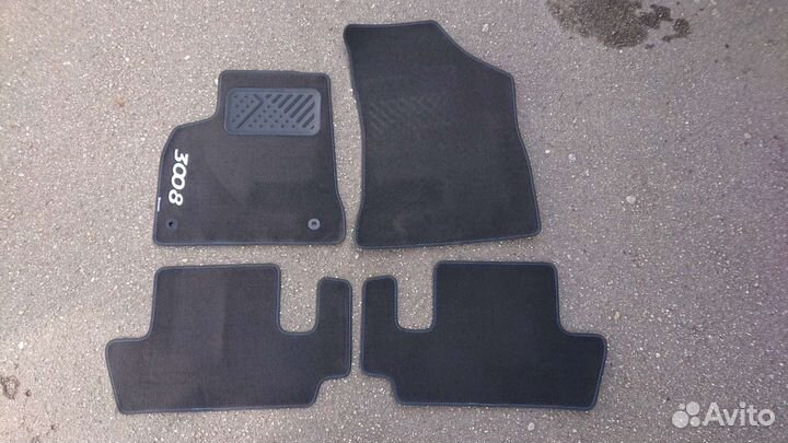 Коврики в салон Peugeot 3008 1 / 2 (Оригинал)