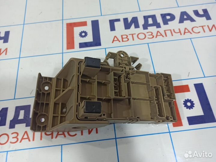 Блок предохранителей Subaru Impreza (G12) G12 8220