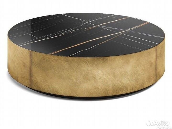 Дизайнерский стол из латуни круглый