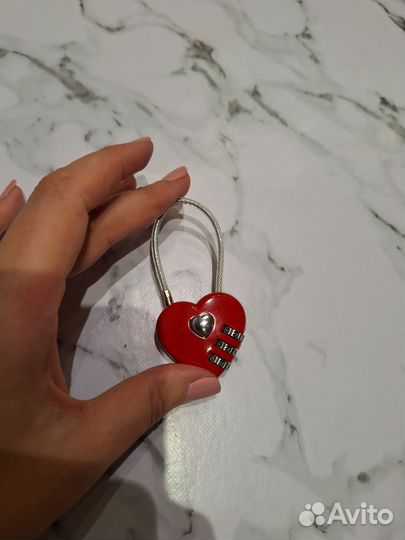 Замочек-сердечко