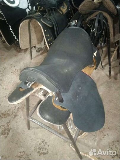 Седло кавалерийское