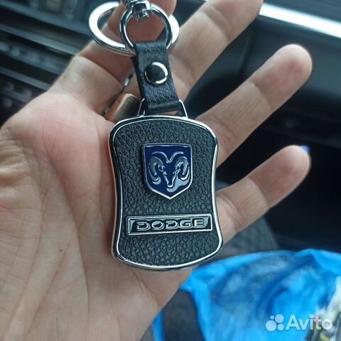 Брелок Додж для ключей кожа метал