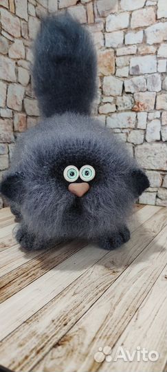 Котик вязаный