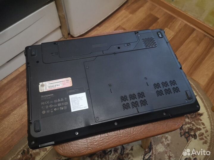 Ноутбук Lenovo B560E в хорошем состоянии