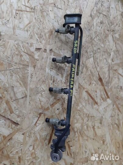 Рампа / форсунки nissan primera p11 2.0