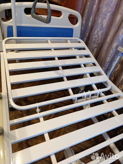 Медицинская кровать для лежачих больных