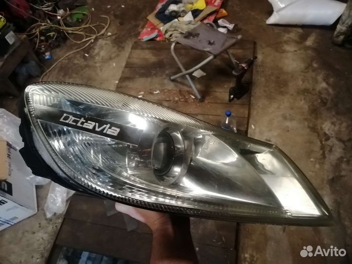 Фара правая octavia а5