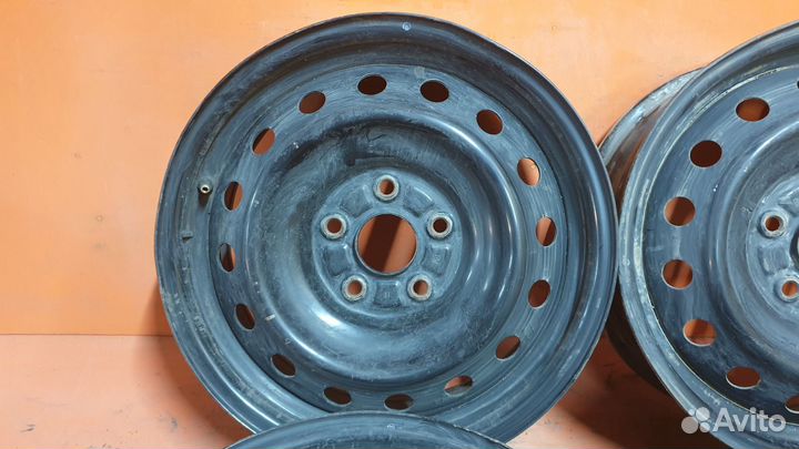 Один диск - диаметр 16 PCD 5х114,3