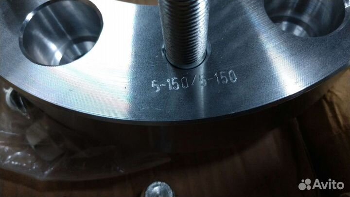 Проставки колёсных дисков Тойота Лексус