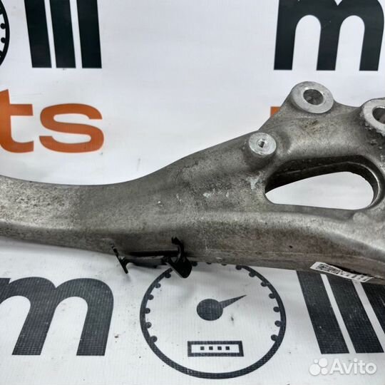 Кулак поворотный Audi Q8 2019