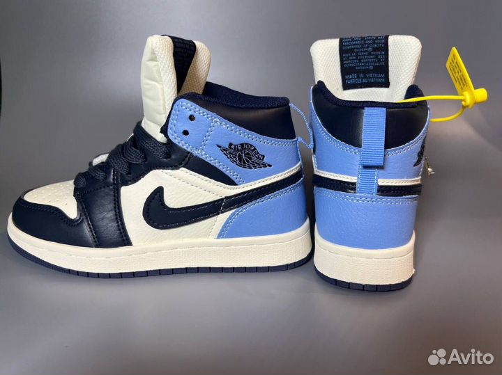 Кроссовки детские nike