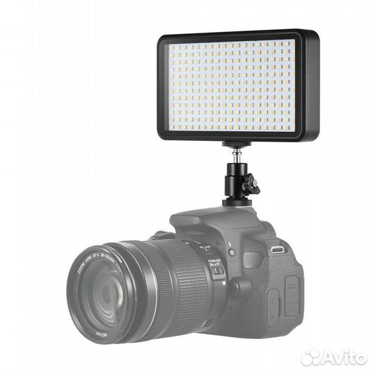 Накамерный видеосвет Andoer W228 LED