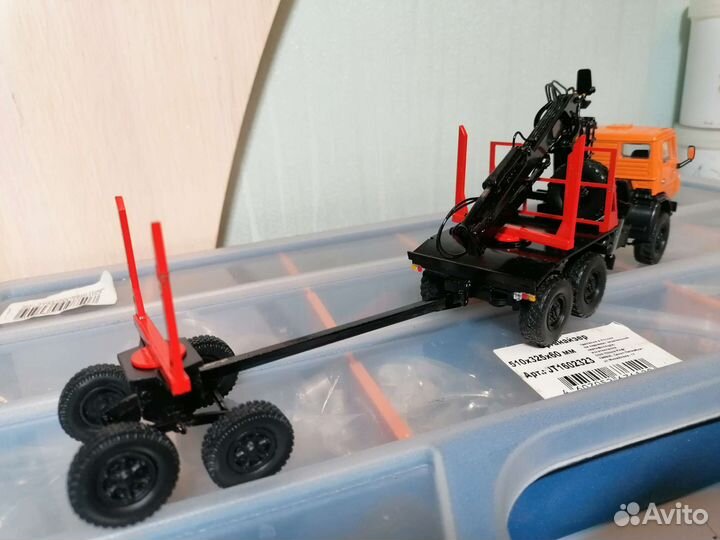 Грузовик камаз-4310 лесовоз с манипулятором